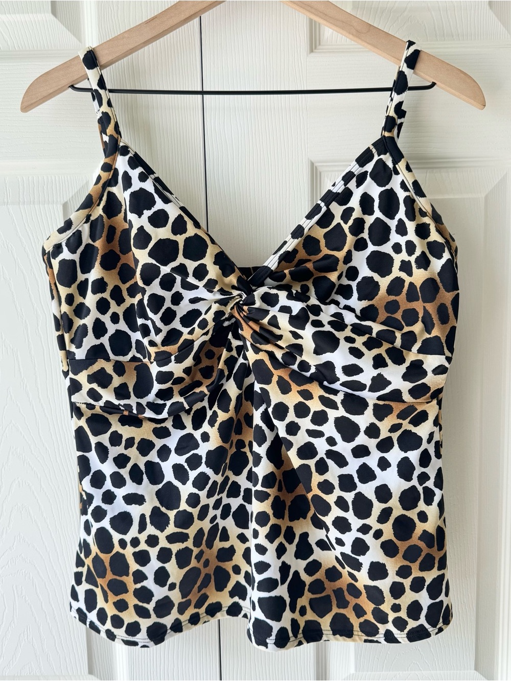 Miraclesuit Tankini Swim Top Size 18 D Animal Print Built in Bra Beach Resort